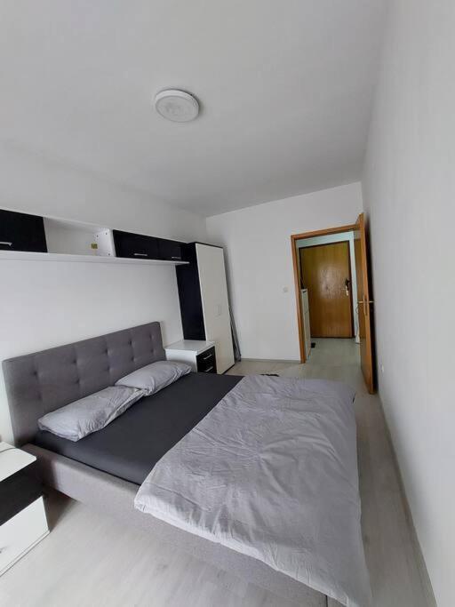 City Center Chic, Urban Apartment 스코페 외부 사진