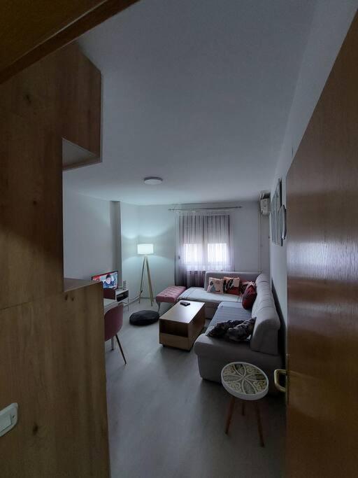City Center Chic, Urban Apartment 스코페 외부 사진